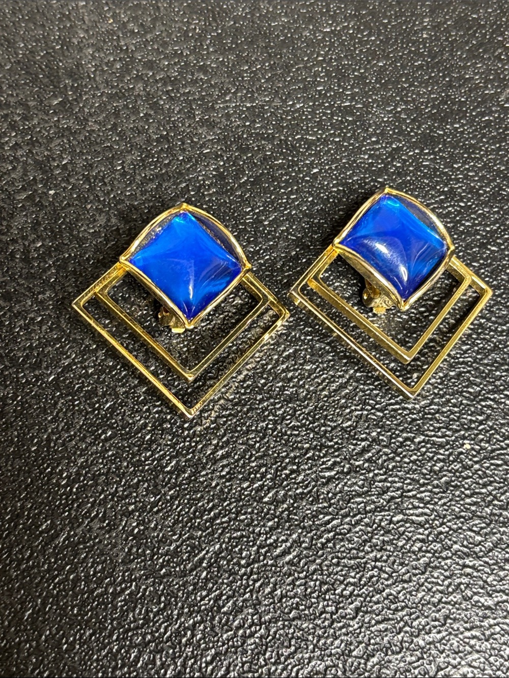 Vintage Fashion Statement Gold Geometric Drop Clip On Earrings Blue Cabochon